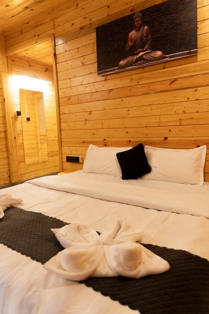 Tranquillo By The Beach - Luxury Wooden