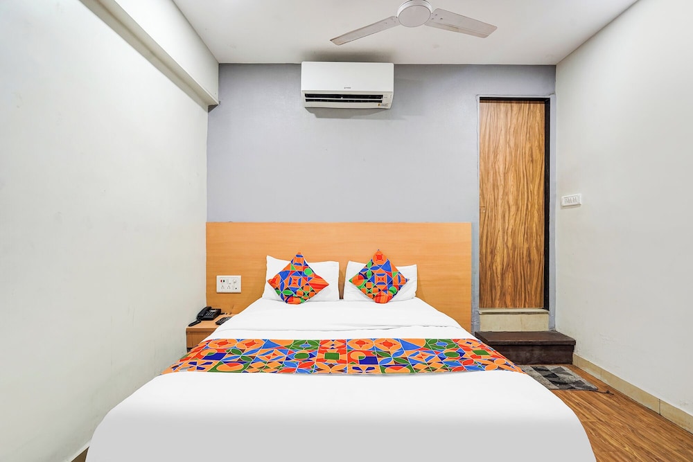 Fabhotel The Park View