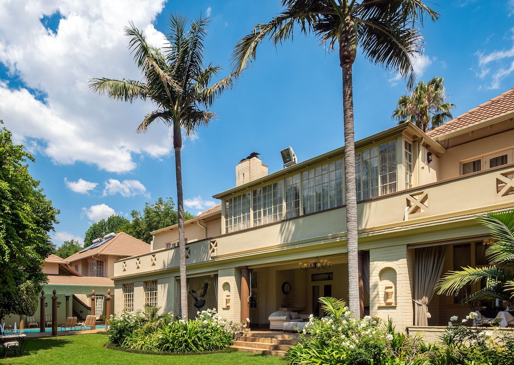 Johannesburg Vacations - 10 2nd Avenue Houghton Estate - Property Image 21