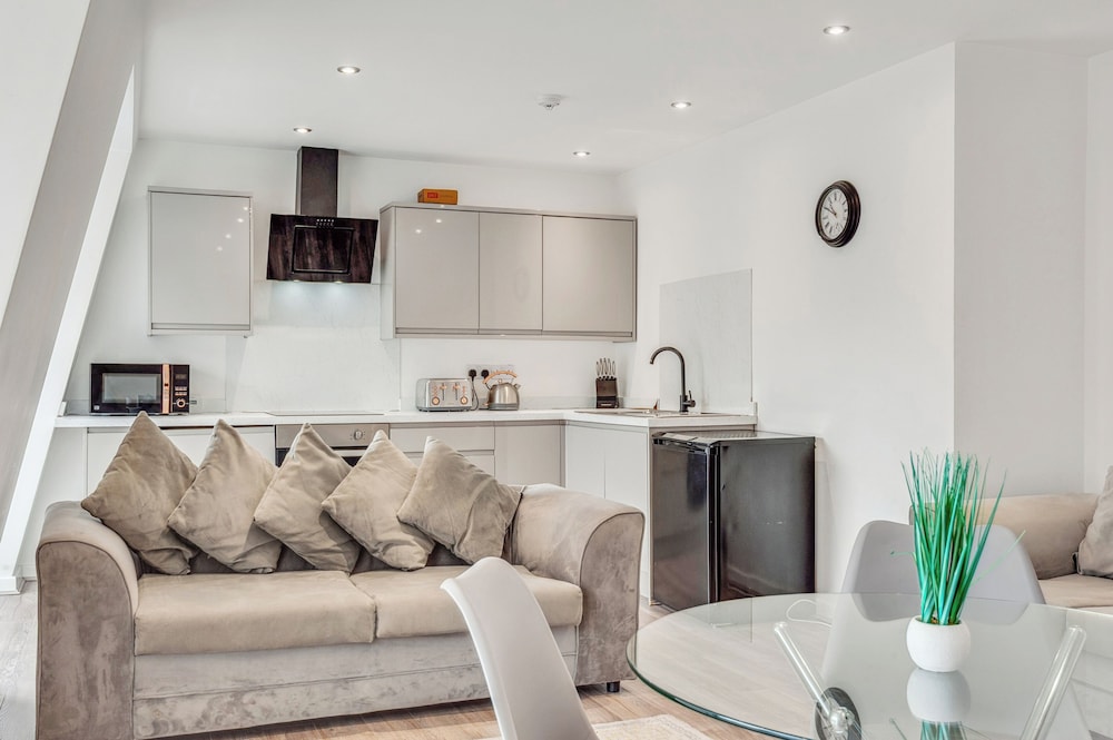 Central Liverpool Retreat
