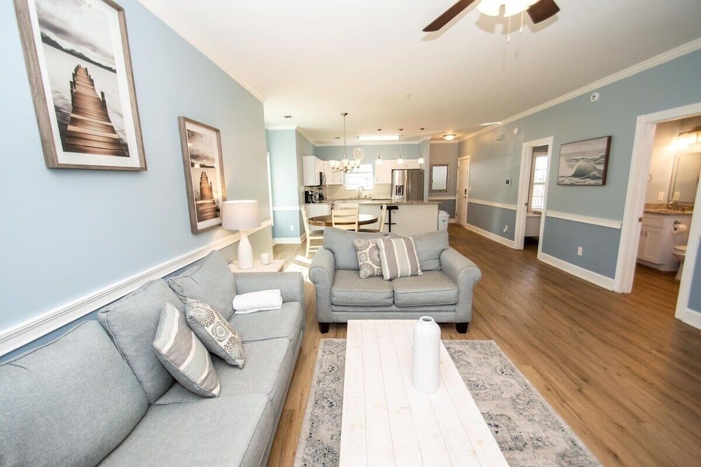 Magnolia North 4868-105 2 Bedroom Condo