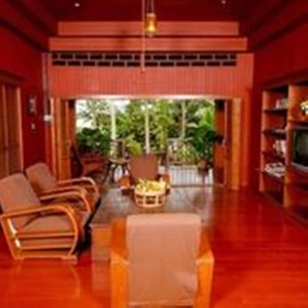 Baan Mai Beachfront Phuket Lone Island