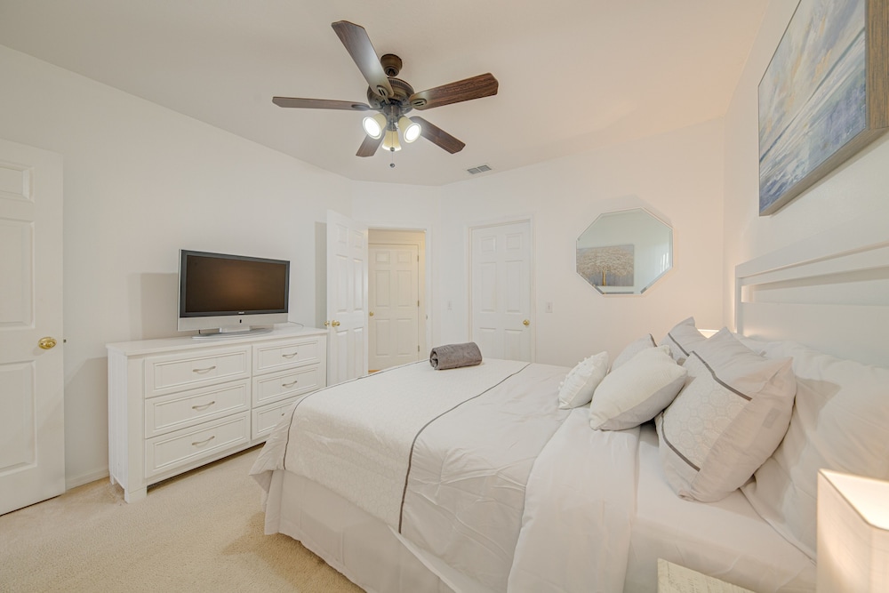 Disney Galactic Retreat 5 Bedroom Home by Redawning view 3