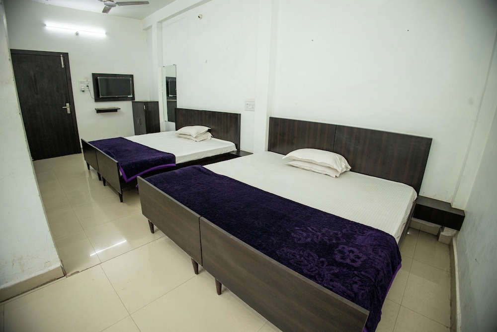 Sri Residency