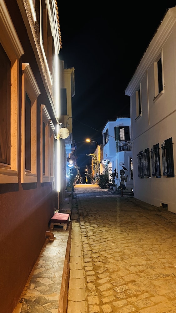 Hüya Bozcaada - Image 23