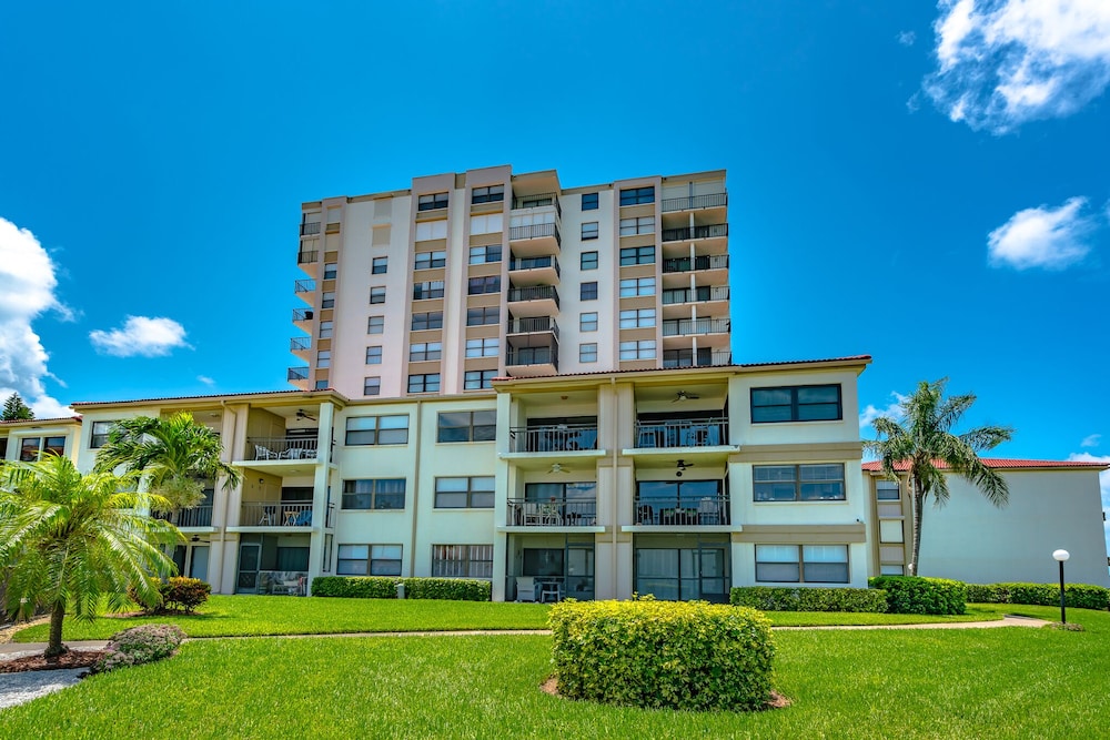 Casa Del Mar G-608 by Distinctive Beach Rentals view 4