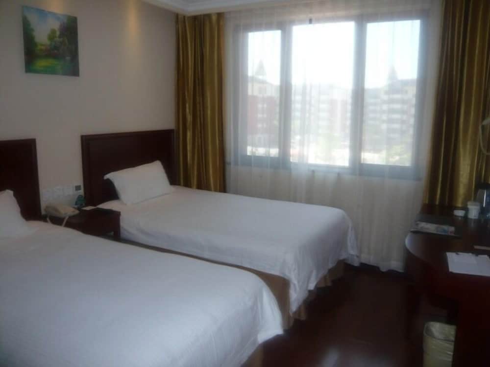 GreenTree Inn Tianjin Wuqing District West Yongyang Road Florentia Village Express Hotel