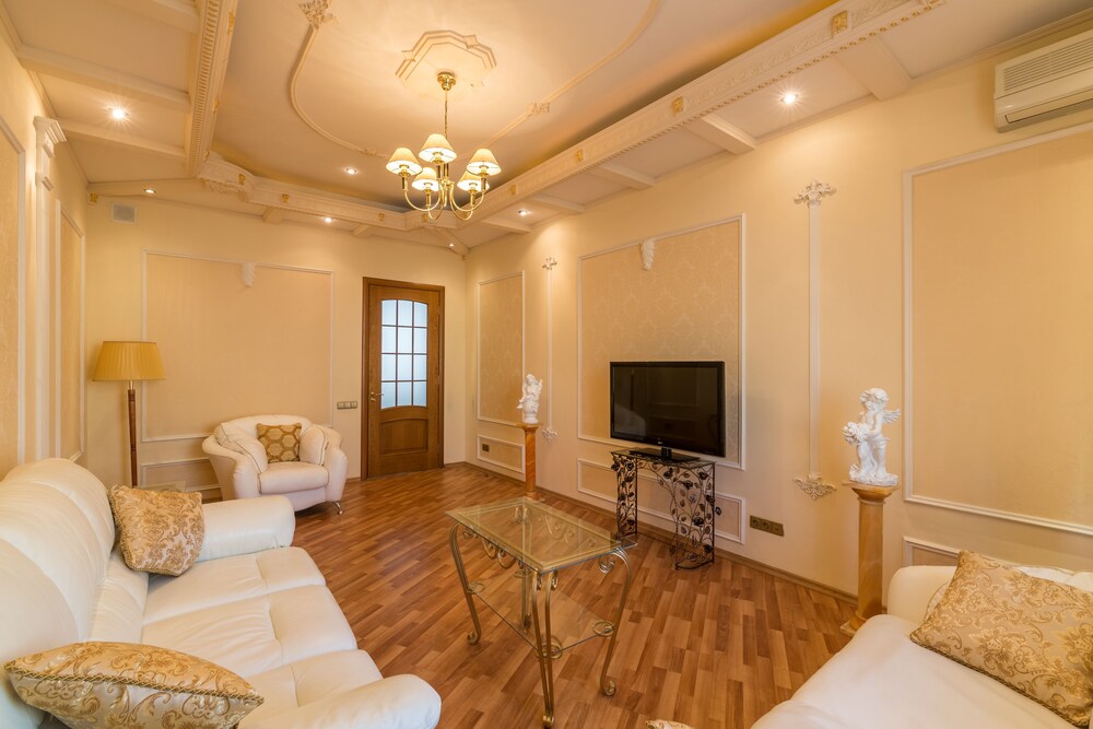 Lakshmi Apartment Great Classic