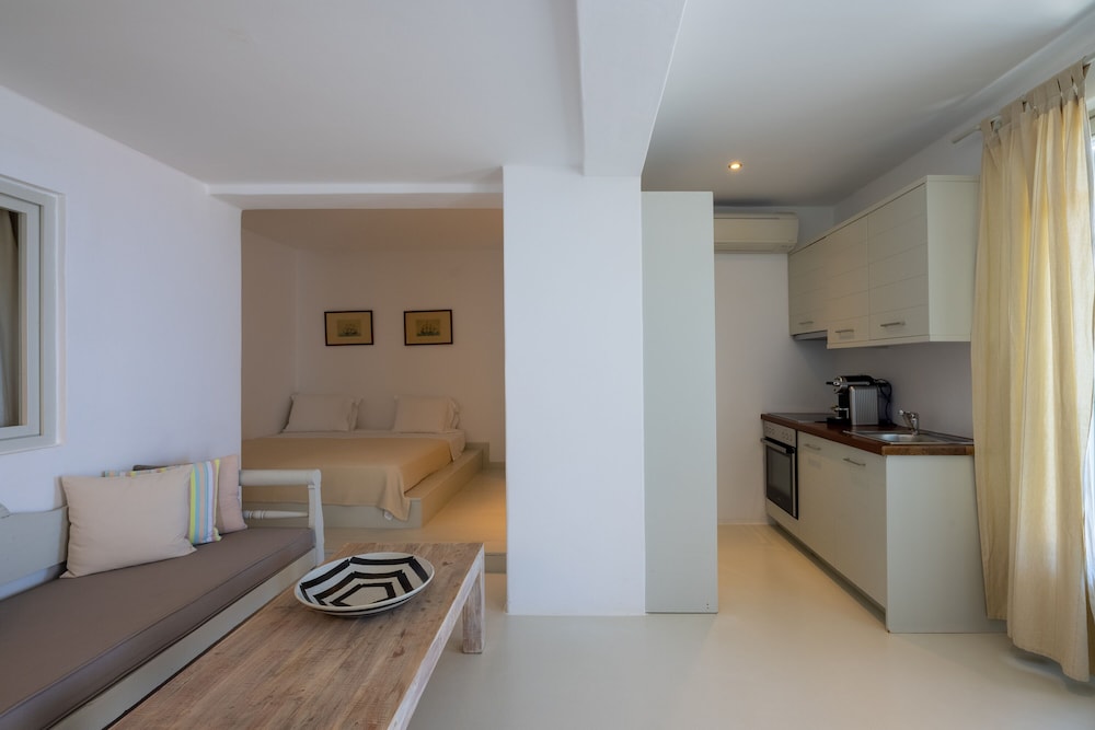 Kea Village Suites & Villas