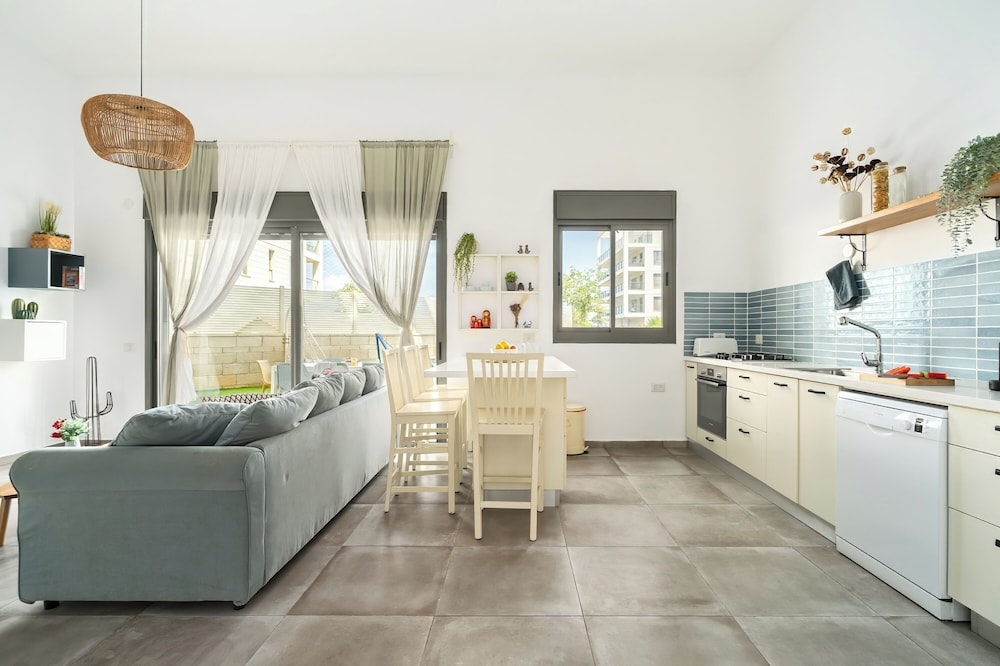 Achziv Bright Garden Stay by Sea N' Rent