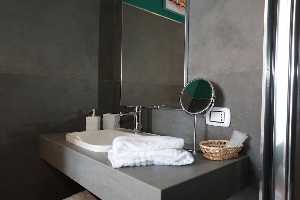 OIKIA AUTOMATIC ROOMS
