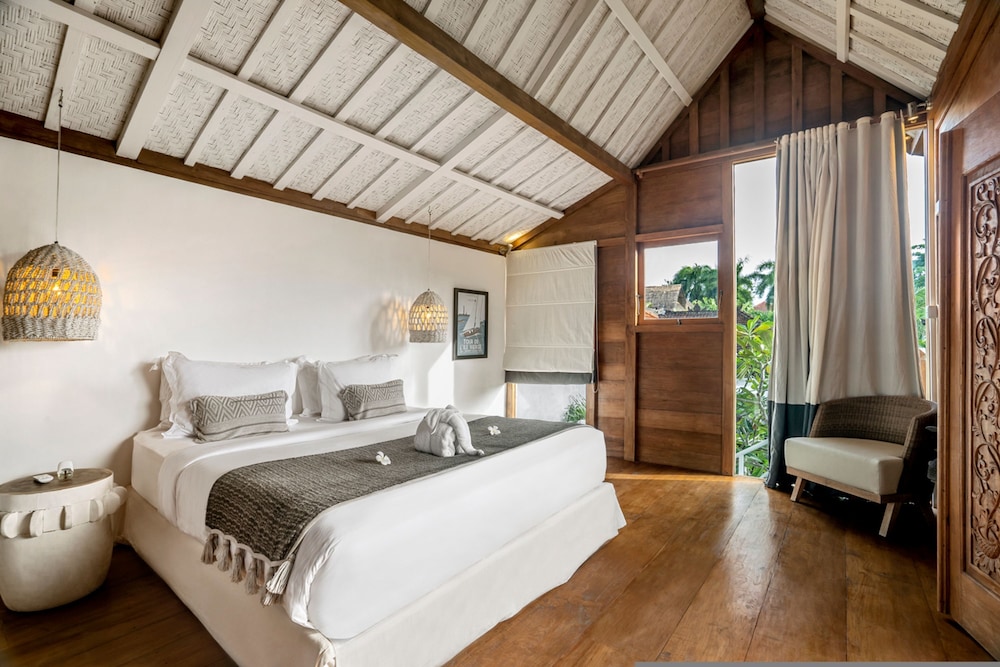 House of Bagera by Alfred in Bali - Tropical Family Dream Villa in Seminyak Oberoi Beach Bali