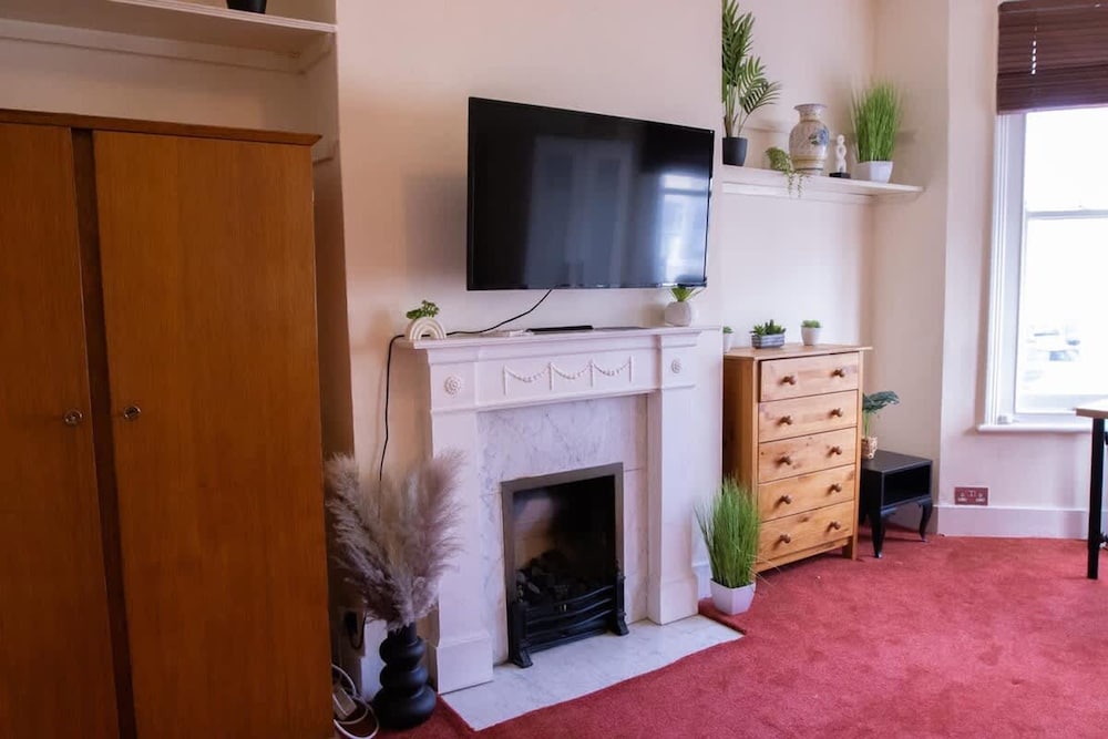 Cosy Spacious 2 Double Bedroom- Central Fulham