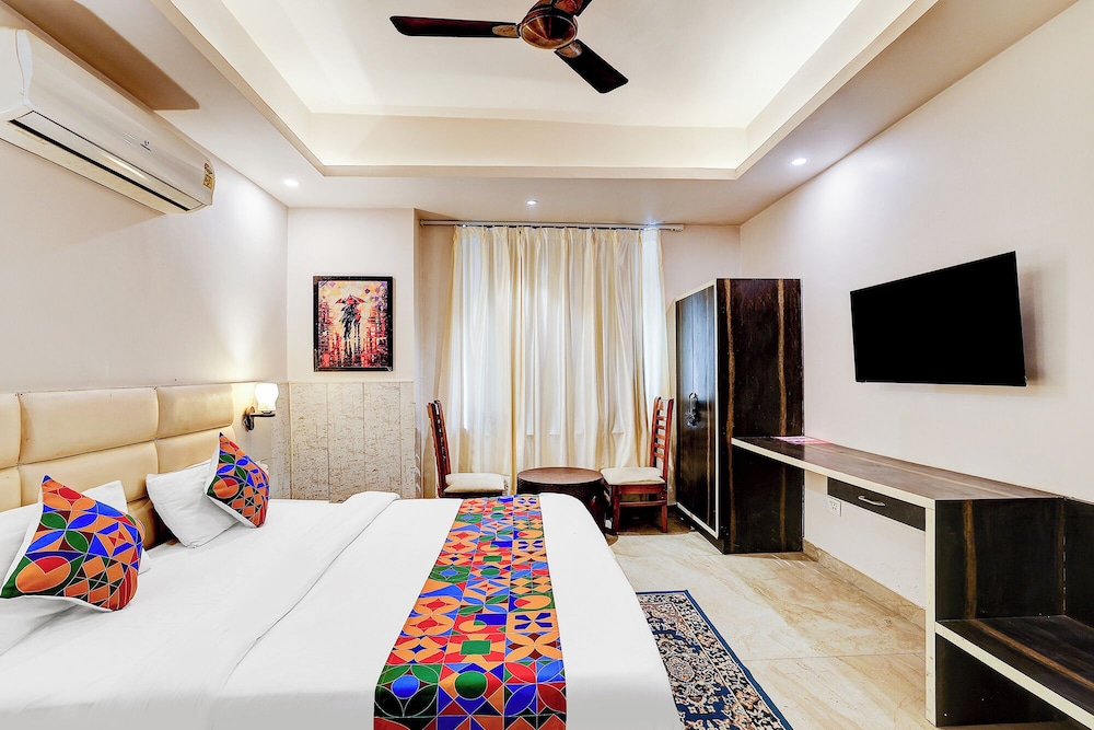 Fabhotel Ramaya Palace