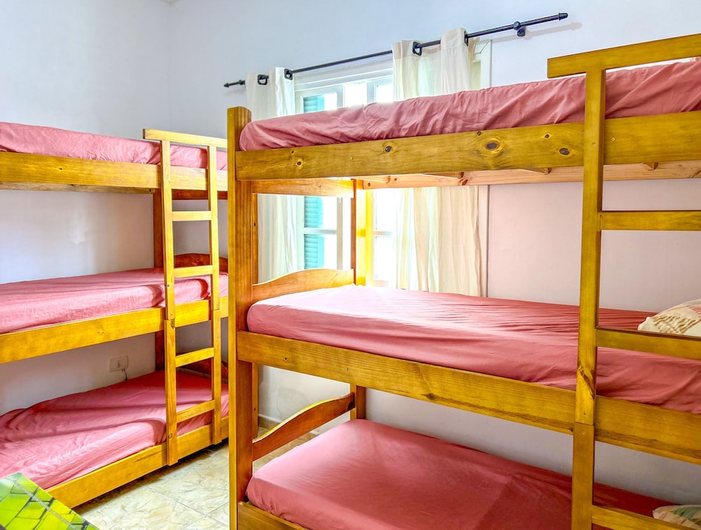 Tima Casa com Wifi pr Ximo a Praia em Itanha m SP