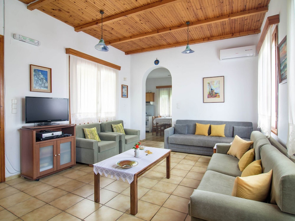 Villa in Lefkogia With Private Pool view 5