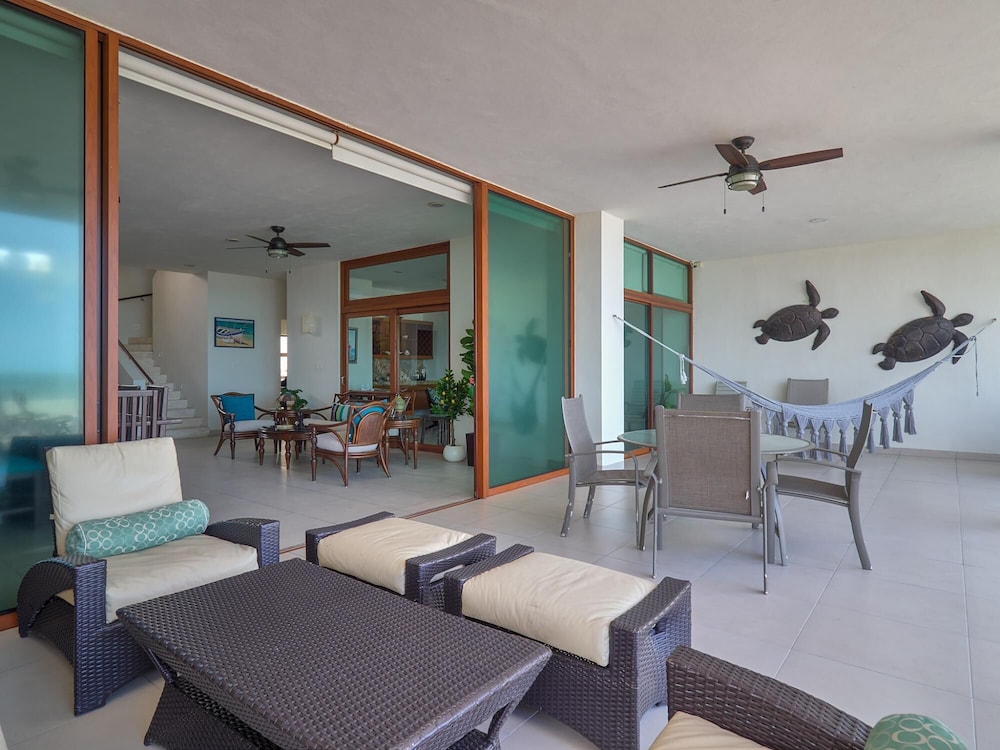 Puerto Paraiso - Yucatan Home Rentals view 2