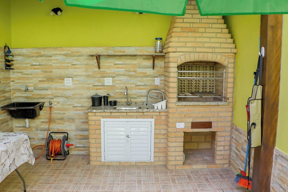 Casa com Wifi e Churrasq a 500m da Praia de Suar o