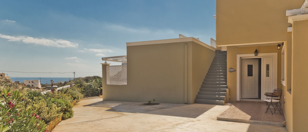 Elaia Villas