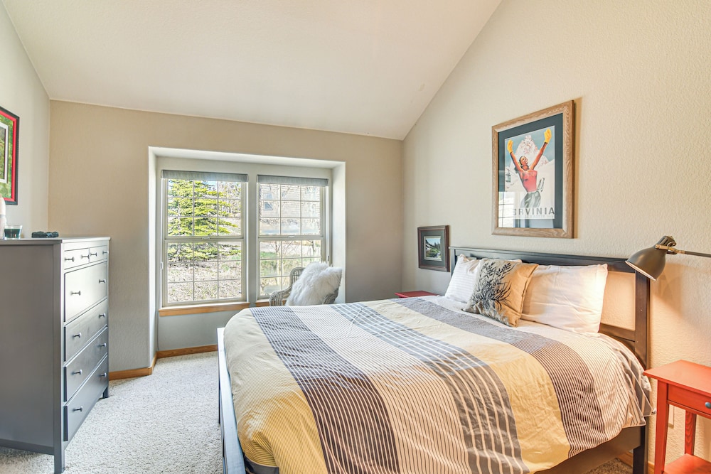 Spacious Fraser Duplex w/ Fireplace & Scenic Views