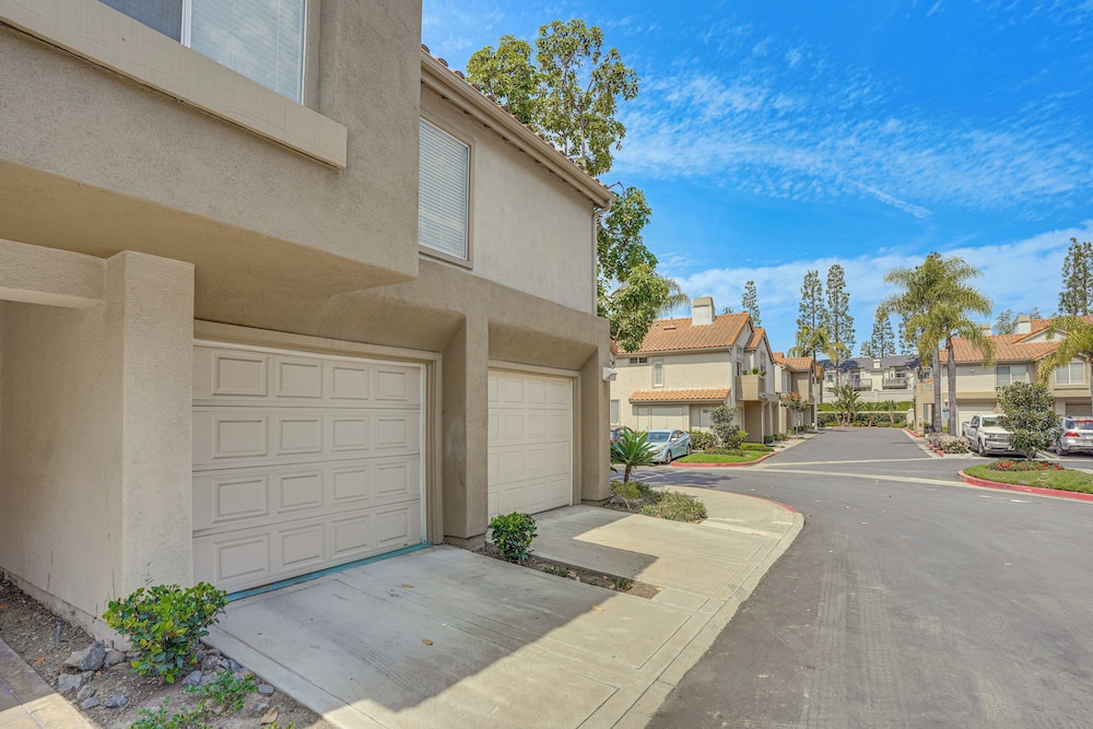 Spa Access & Private Patio: Laguna Niguel Townhome
