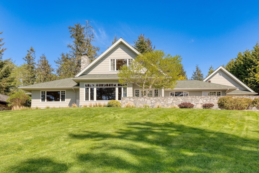 Goldilocks by Avantstay Luxury Waterfront Home view 3