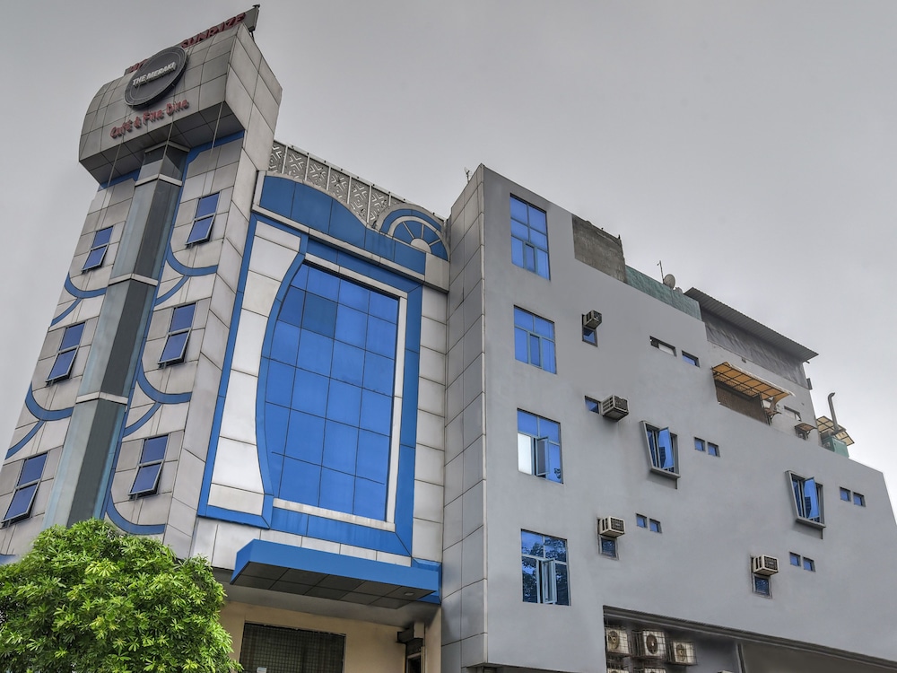 OYO 16933 Hotel Sunrize view 2