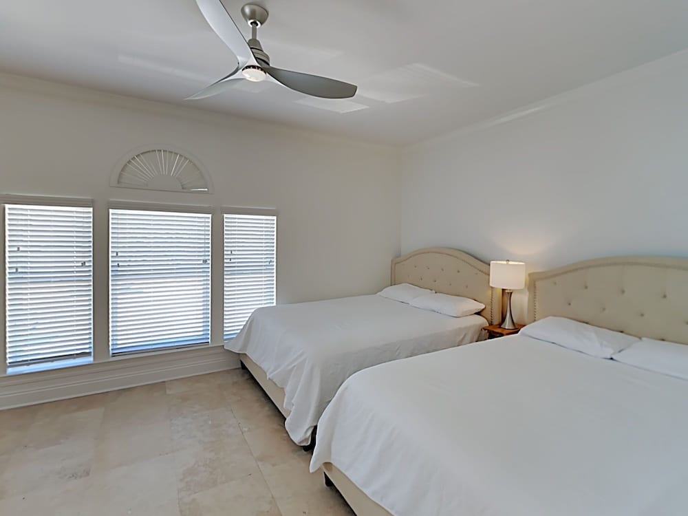 Juela on the Beach by Southern Vacation Rentals view 4