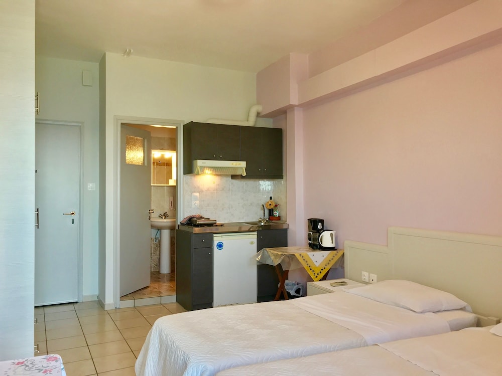 Apt4 @ Mamangakis Apartments view 3