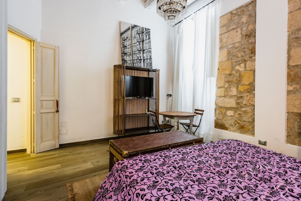 Dolce Suite Near Syracuse Cathedral by Wonderful Italy
