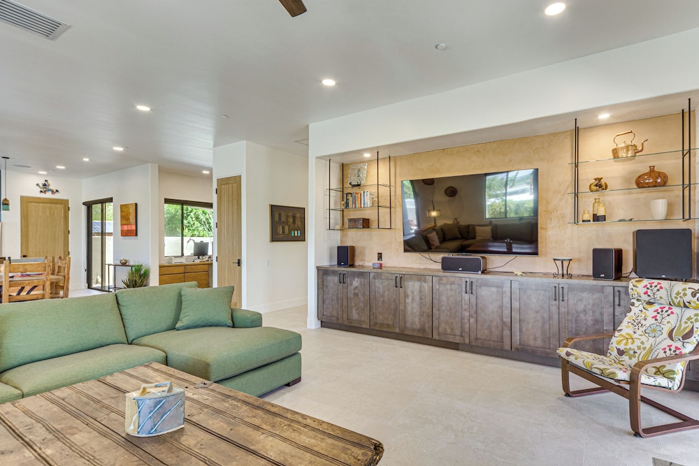 Renovated Cholla House 4 Mi to Dtwn Palm Springs