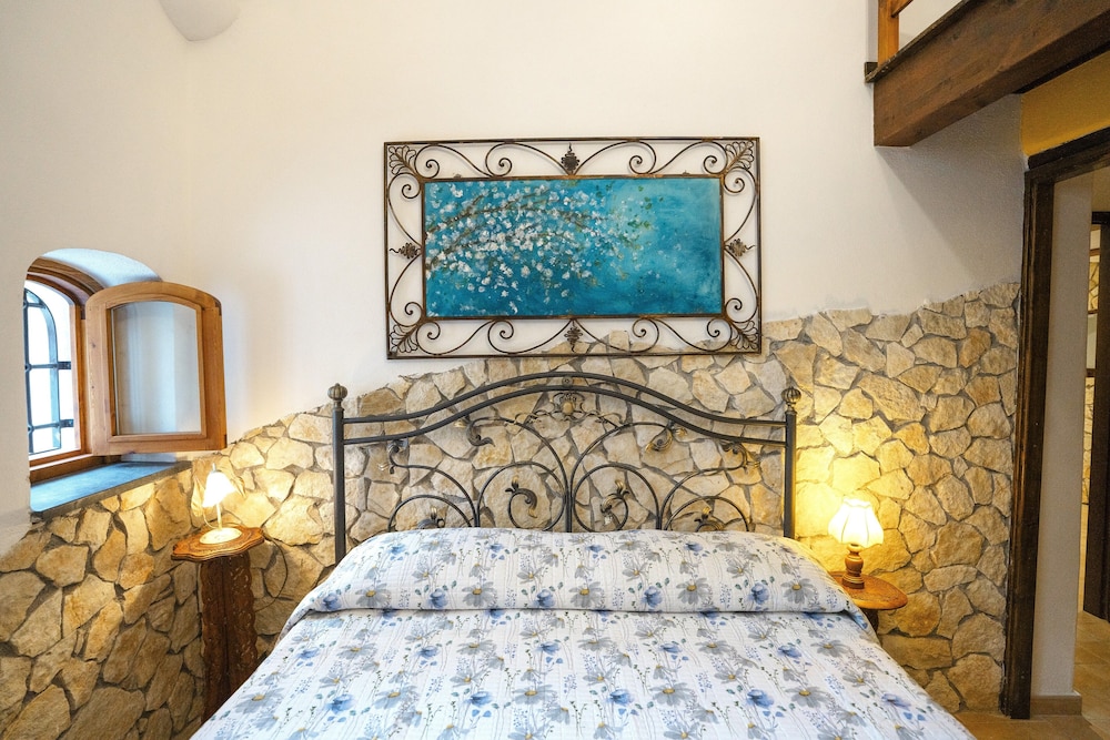Tramonti Divini Amalfi Country House