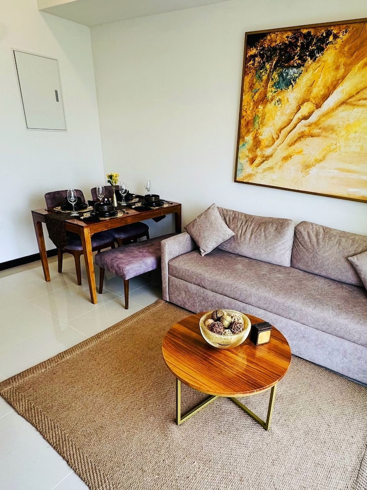 YAKA Trizen Luxury Apartments