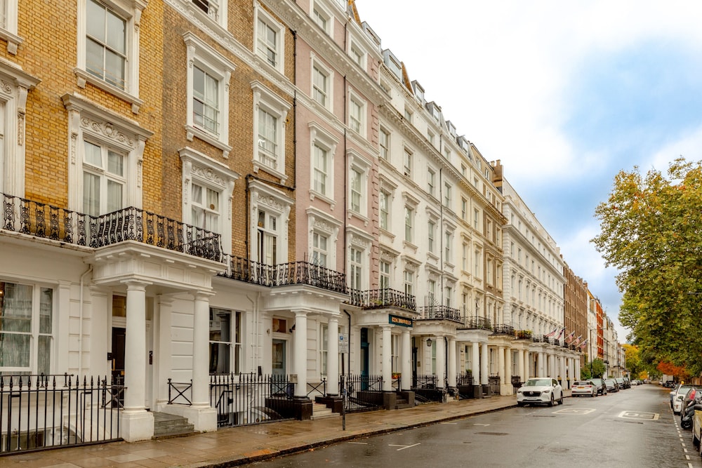 Comfy Apartments in Queensway