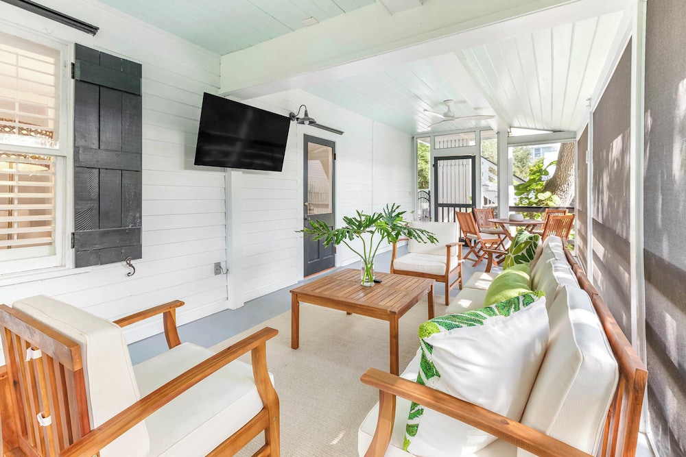Cake by the Ocean Tybee Vacation Rentals