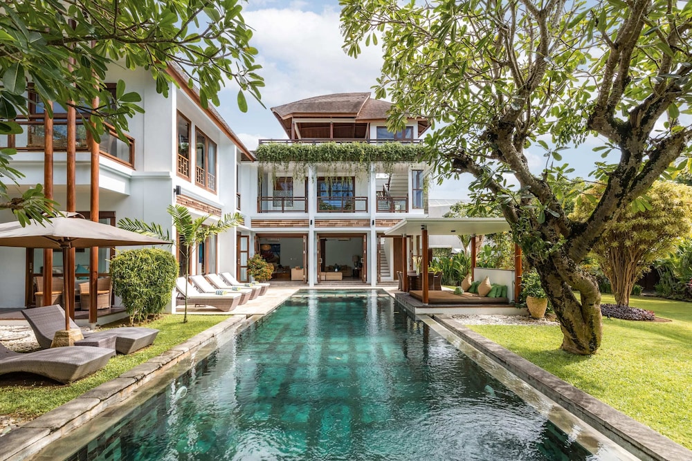 Villa Mary's Beach