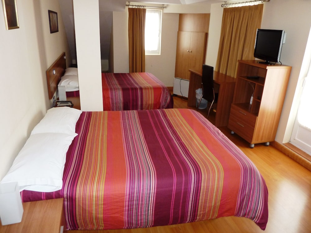 Hostal La Morada view 4