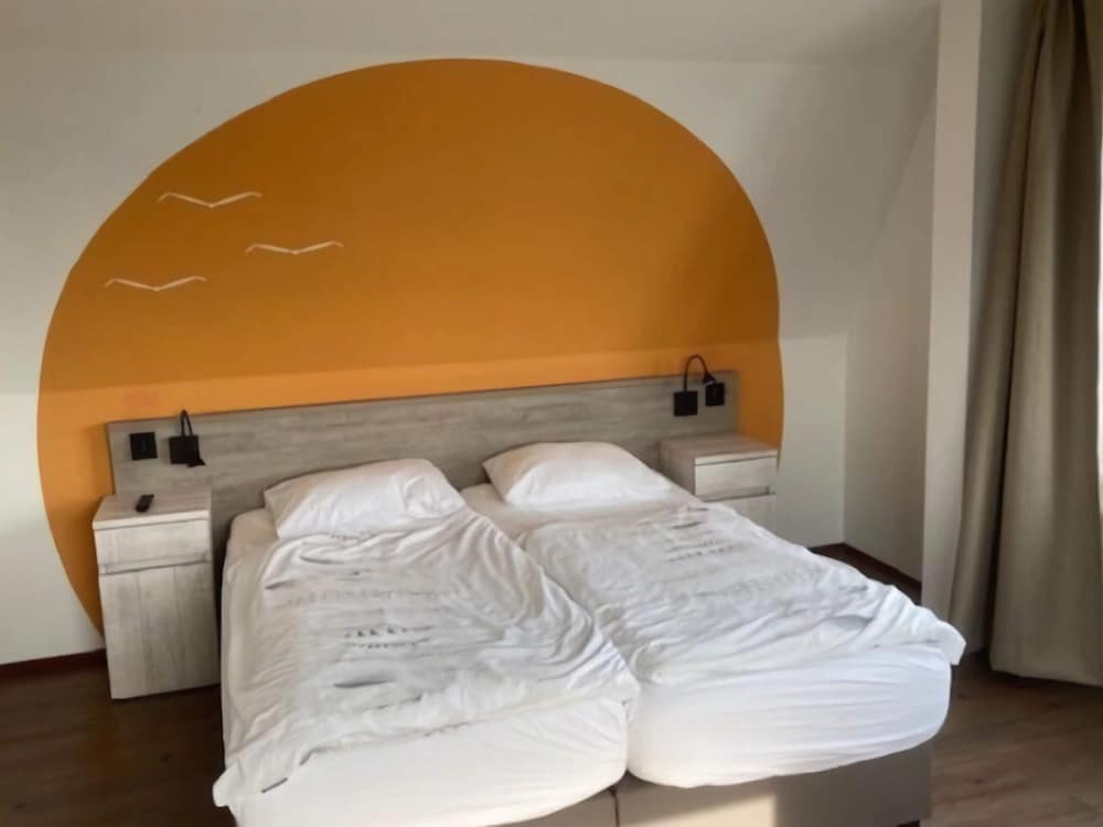 Comfortable Holiday Home With a Garden, Near the Sea view 5