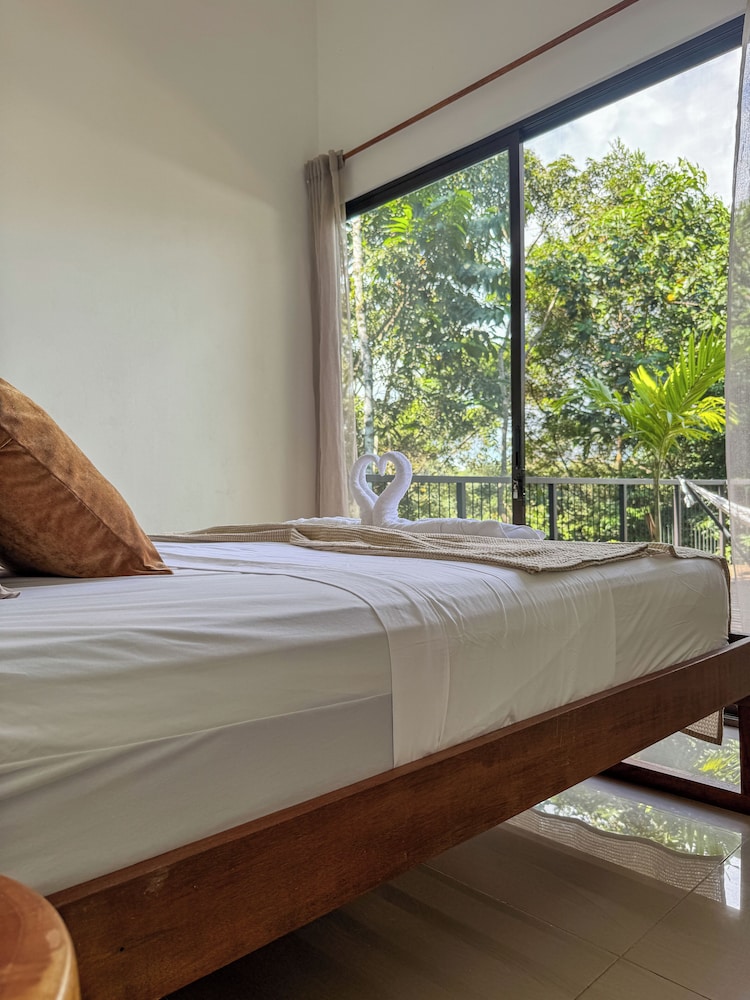Maze Lodge