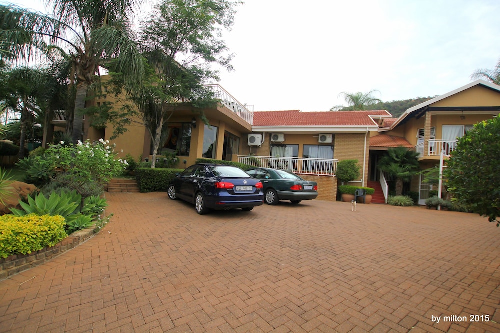 Sunset Ridge Guesthouse