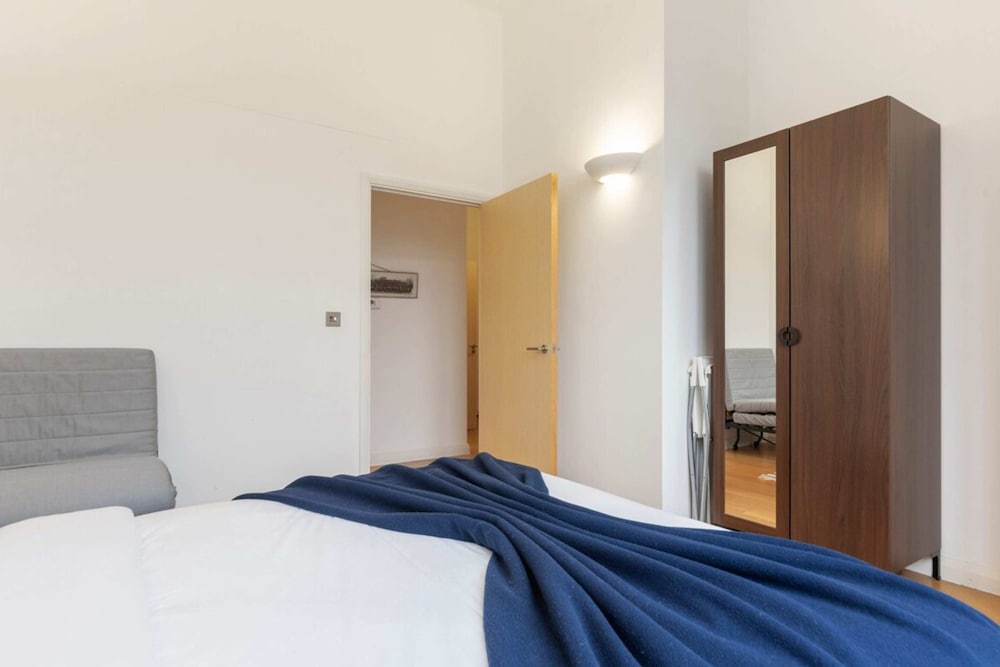 Beautiful 1 Bedroom Apartment in Shepherd's Bush