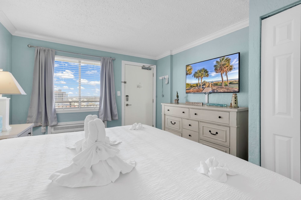 Bluewater Resort 1106