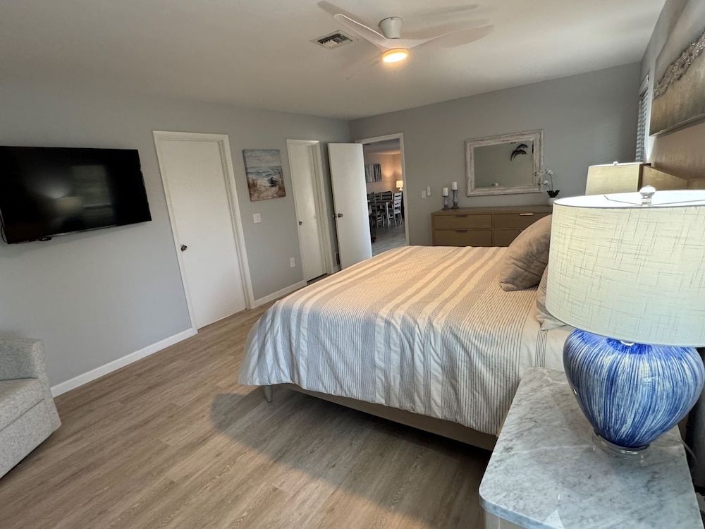 Punta Gorda Isles South Facing Pool, Dog Friendly, Less Than 2 Miles To Downtown 3 Bedroom Home