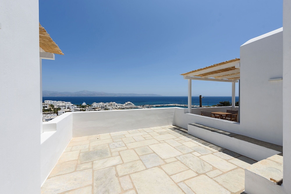 Phaedrus Living Paros Cycladic 4