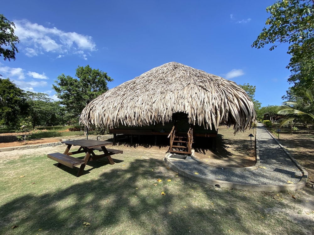Yala Lake View Cabanas