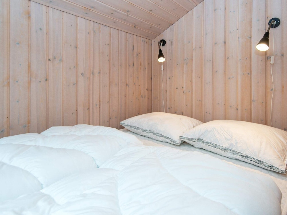 6 Person Holiday Home in Frostrup view 4