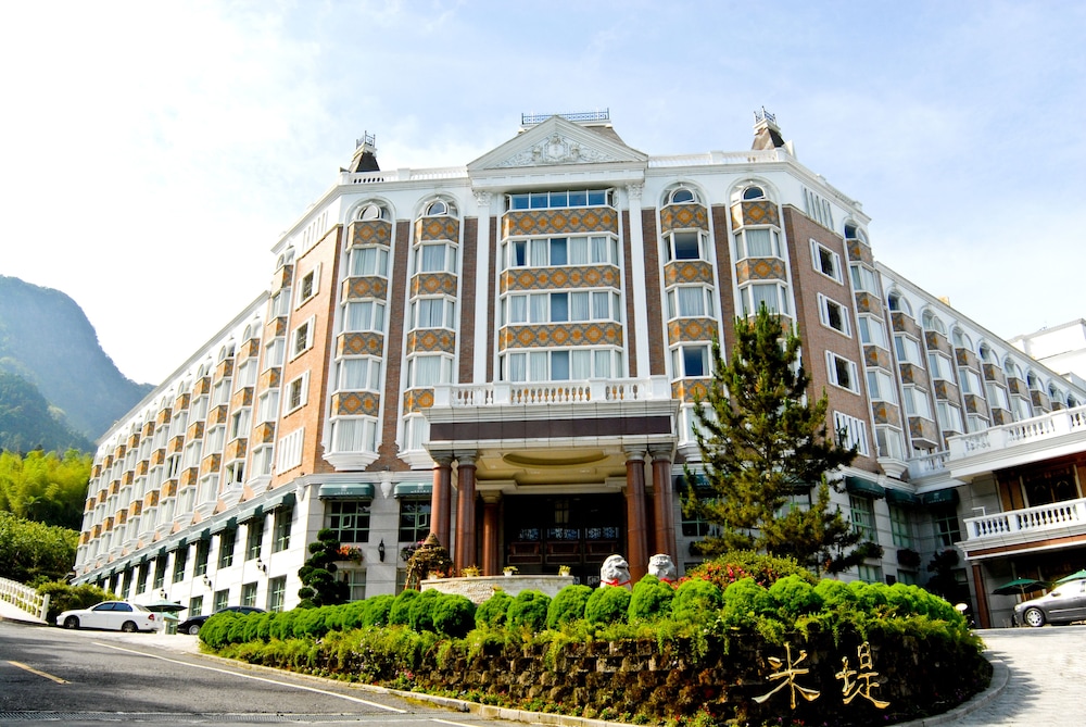 The Chitou Lemidi Hotel
