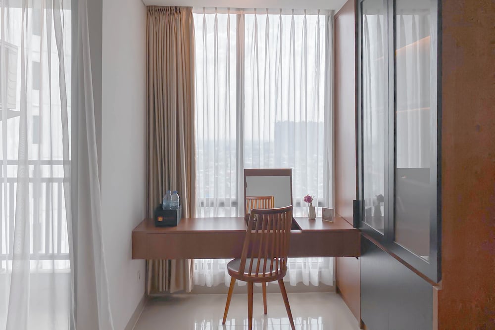 Strategic And Homey Studio At Lrt City Bekasi Apartment