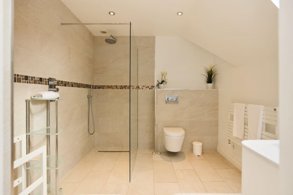 The Bourton-on-the-water Place - Lovely 5bdr House With Parking Garden view 5