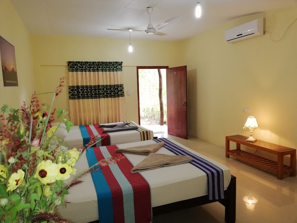 Sigiri Choona Lodge